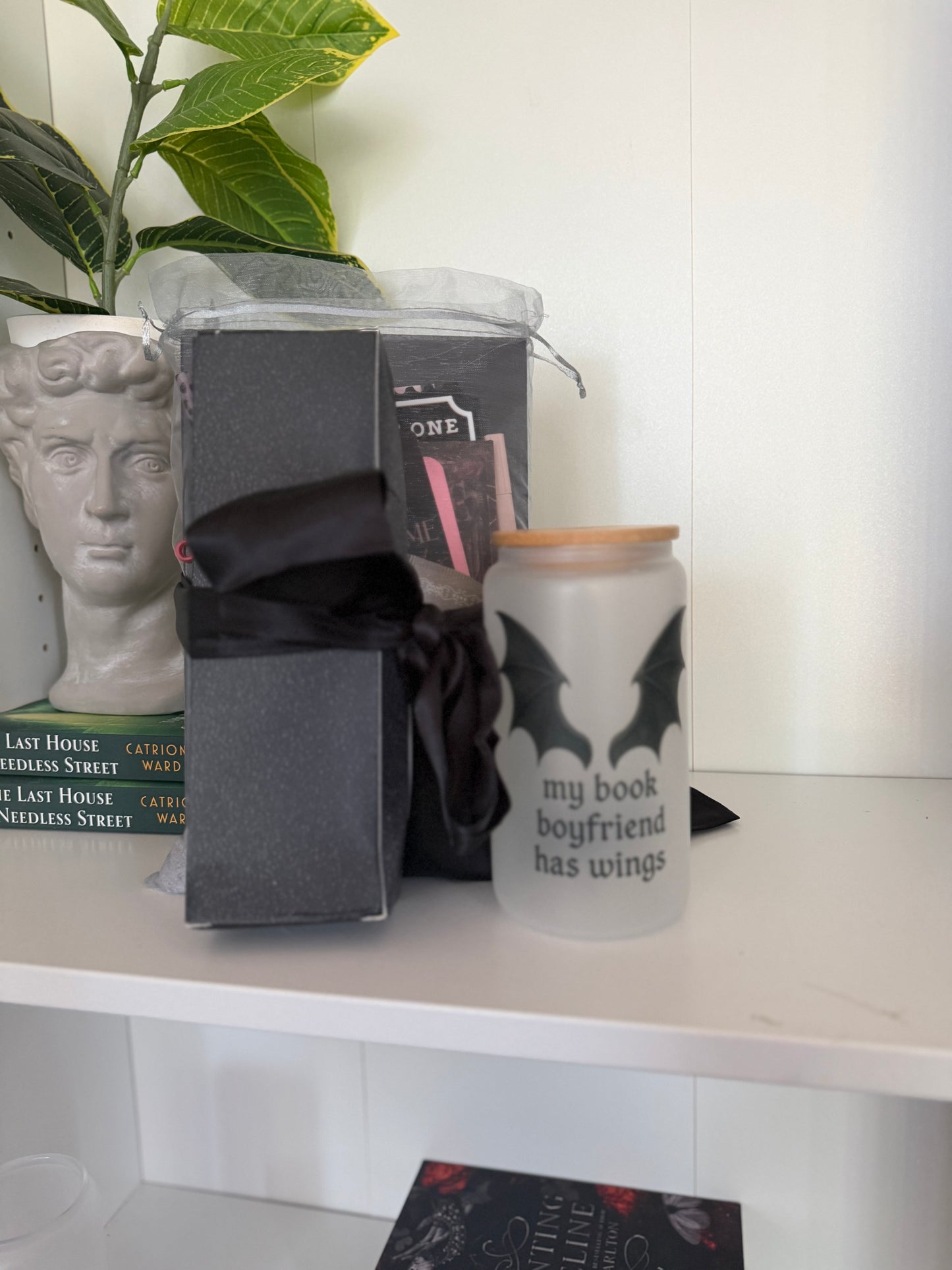 LIVE ONLY - Bookish Bundles with Goodies - Reveal on LIVE!