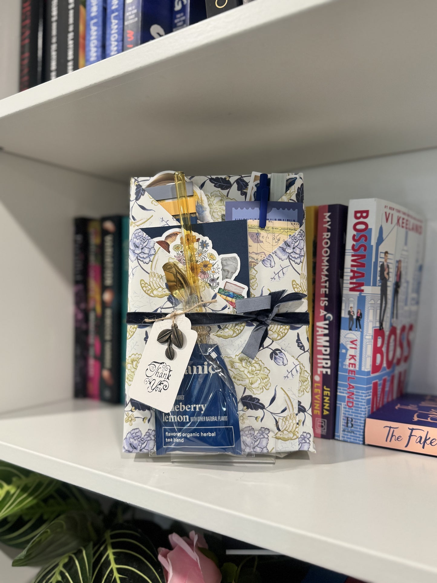 Tea & Spoon Blind Date with a Book Bundle - Chapters & Chances