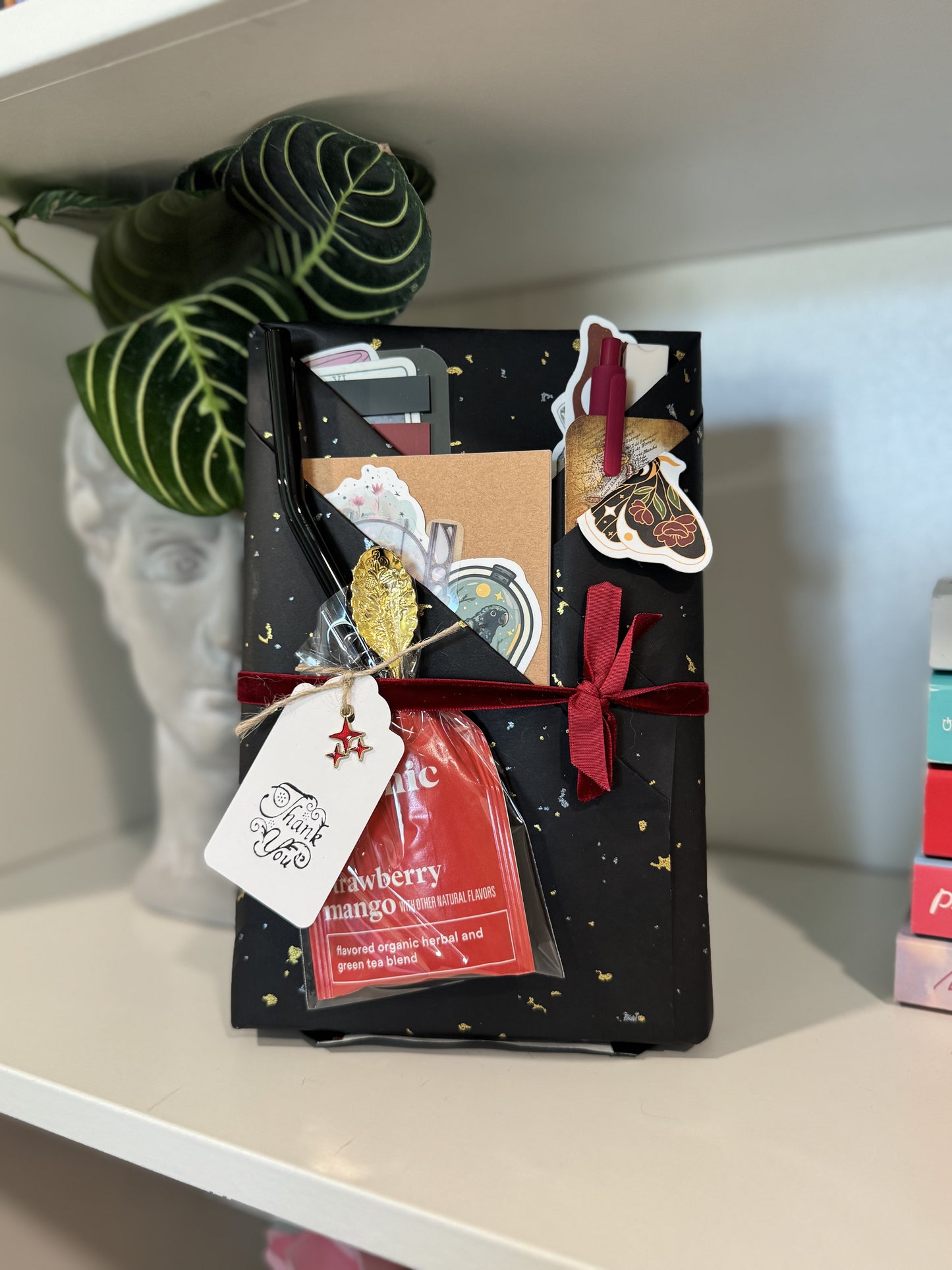 Tea & Spoon Blind Date with a Book Bundle - Chapters & Chances