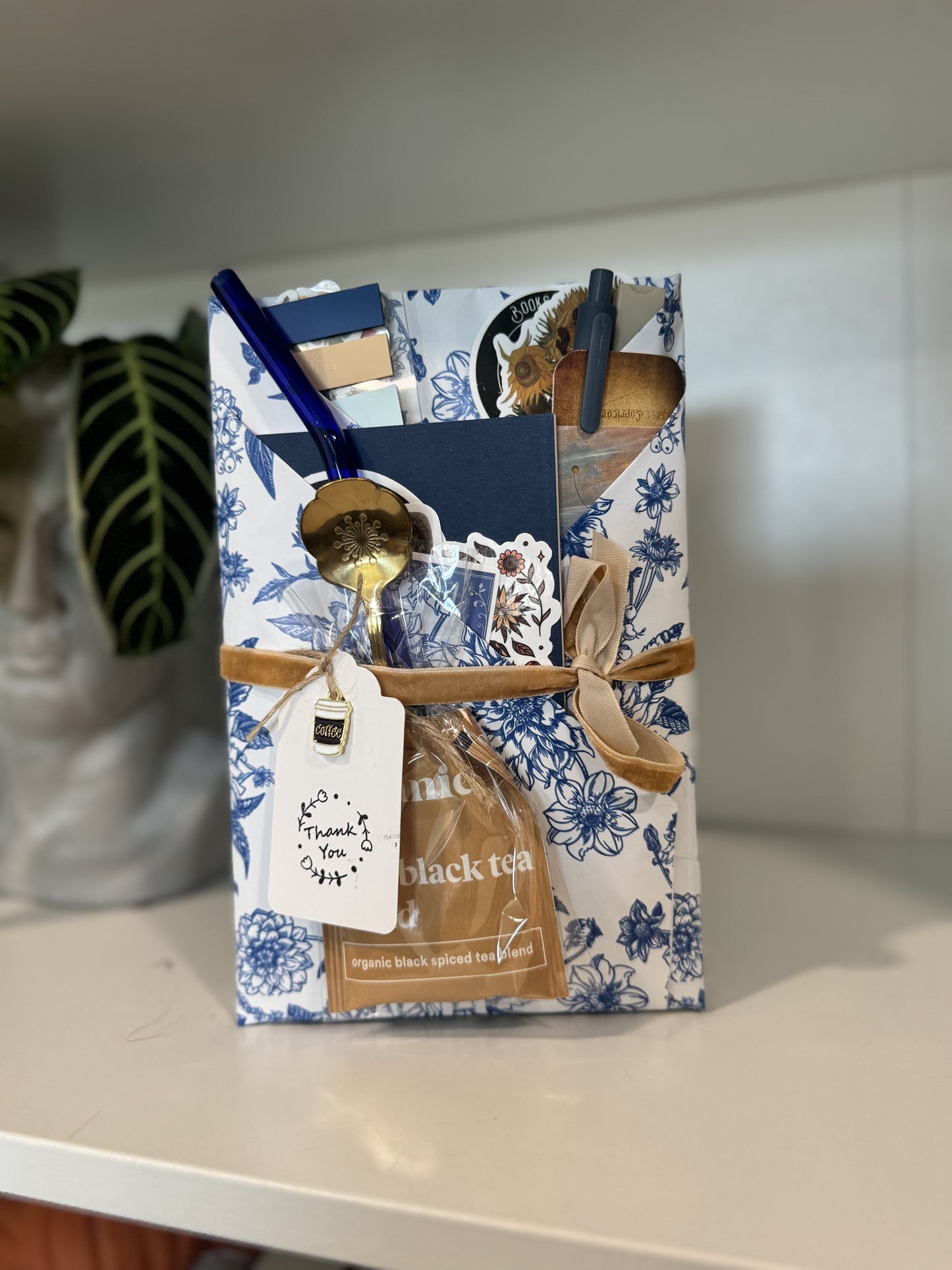 Tea & Spoon Blind Date with a Book Bundle - Chapters & Chances