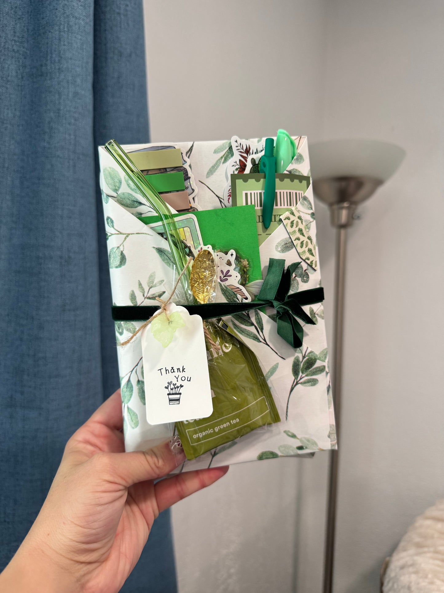 Tea & Spoon Blind Date with a Book Bundle - Chapters & Chances
