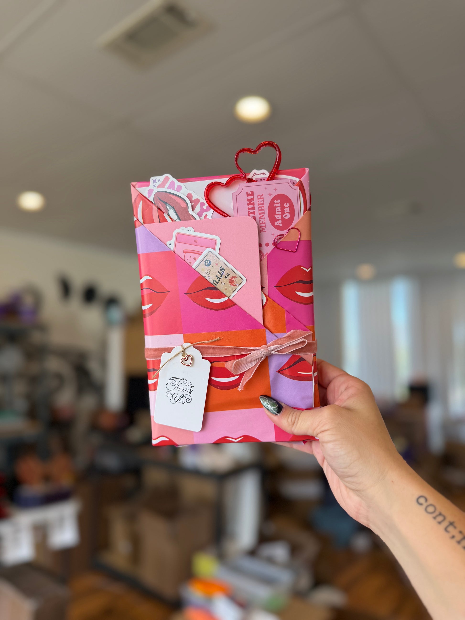 Standard Blind Date with a Book Bundle - Chapters & Chances