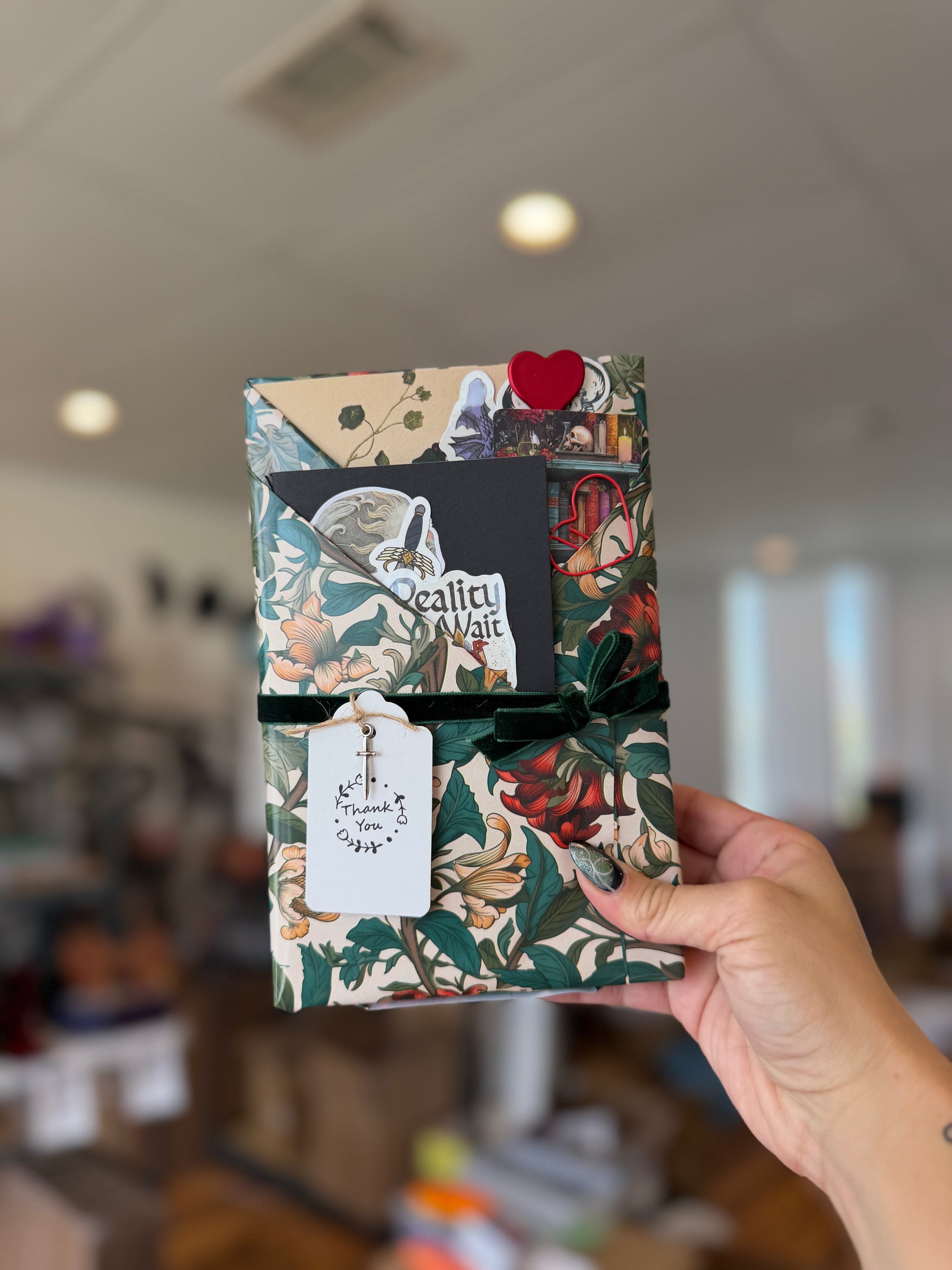 Standard Blind Date with a Book Bundle - Chapters & Chances